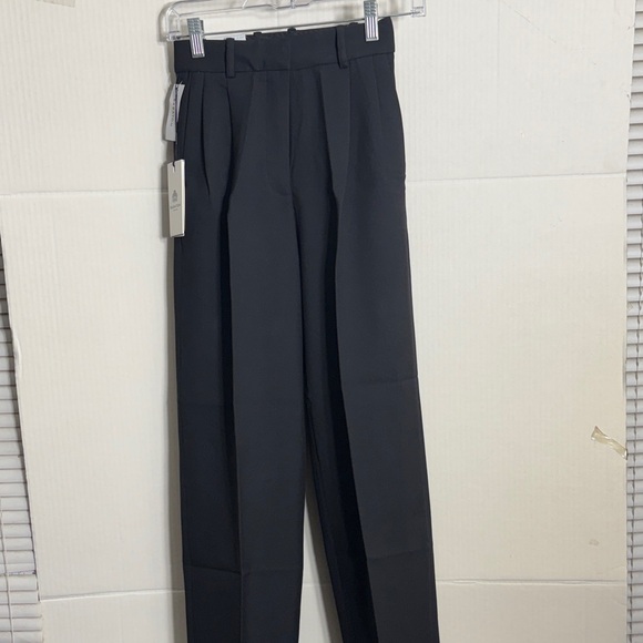 Babaton Pants - Aritzia Babaton Classic Black Dress Pants Pleated Pant